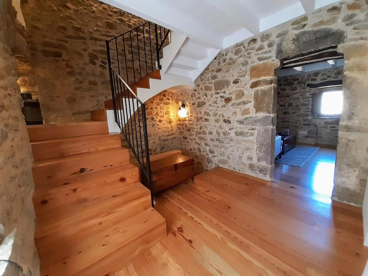 Monells - Casa Rural - Can Felip ภายนอก รูปภาพ