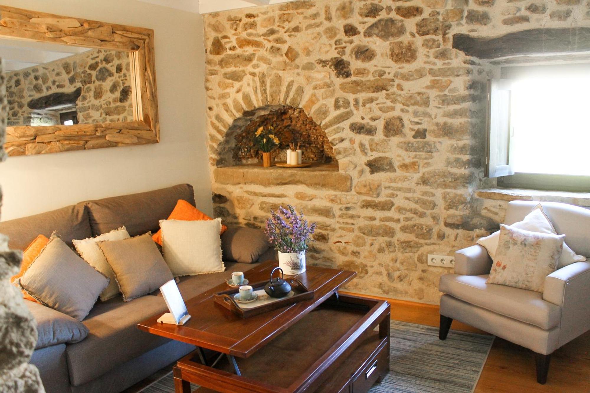 Monells - Casa Rural - Can Felip ภายนอก รูปภาพ